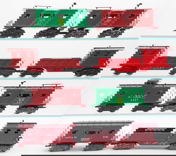 8 MARX CABOOSES (1 of 2)