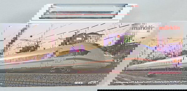 MARKLIN 39714 ICE POWERED RAIL CAR SET (1 of 2)