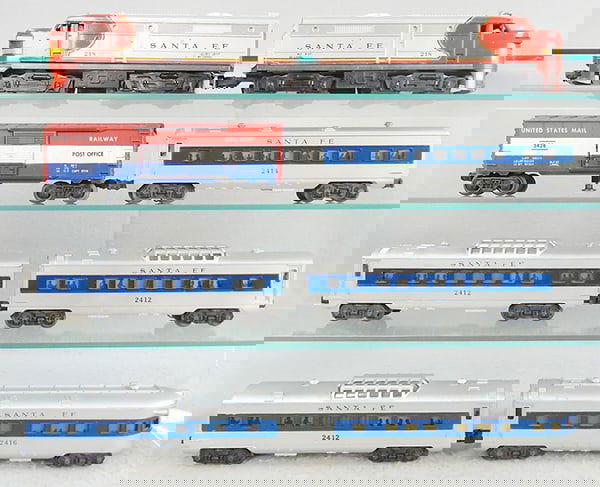 LIONEL SANTA FE TRAIN SET (1 of 2)