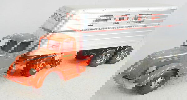 SMITH MILLER MACK PIE TRUCK (1 of 2)