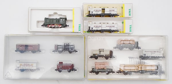 MINI TRIX TRAIN SET (1 of 1)