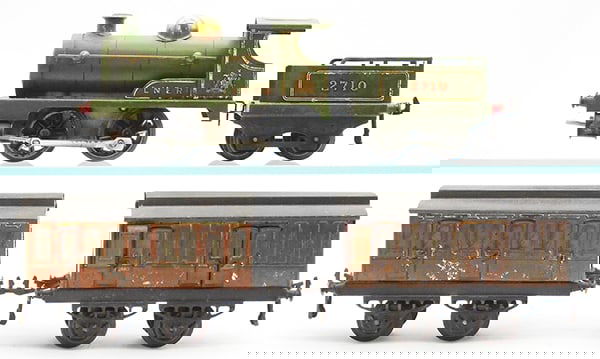 HORNBY #0 TRAIN SET (1 of 3)