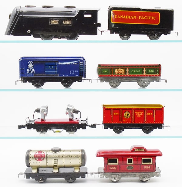 MARX CANADIAN PACIFIC FREIGHT SET (1 of 2)