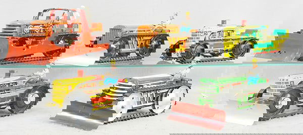 5 MARX TRACTORS (1 of 3)