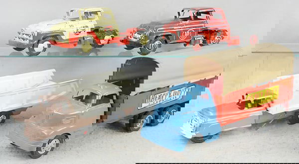 4 MARX TRUCKS (1 of 2)