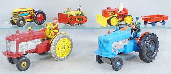 5 MARX TRACTORS (1 of 3)