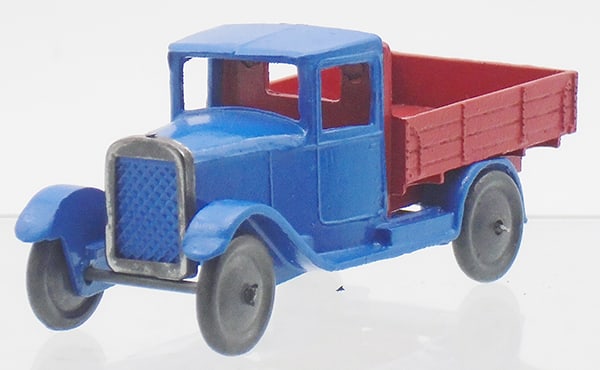 DINKY 22C MOTOR TRUCK (1 of 2)