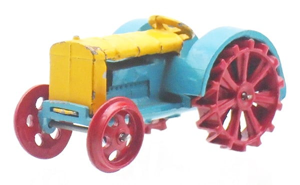 DINKY 22E FARM TRACTOR (1 of 2)