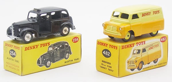 2 DINKY VEHICLES (1 of 2)