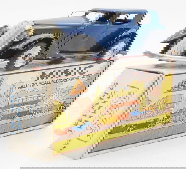 MINIC 18M VAUXHALL TOWN COUPE (1 of 2)