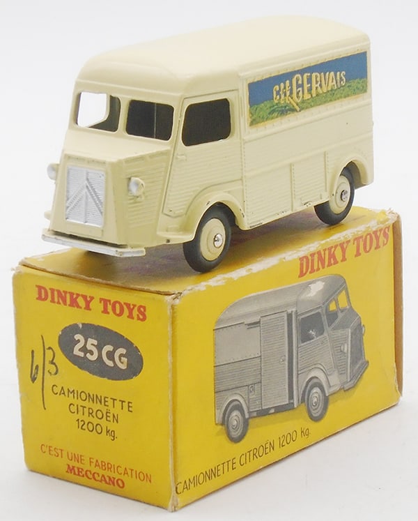 FRENCH DINKY 25CG CITROEN VAN (1 of 2)