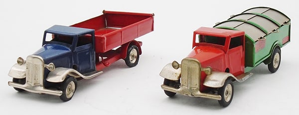 2 MINIC LORRIES (1 of 2)