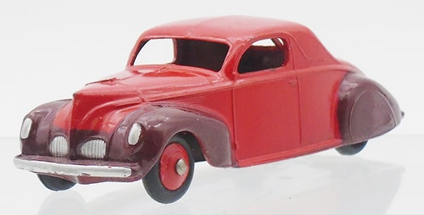 DINKY 39C LINCOLN ZEPHYR (1 of 2)