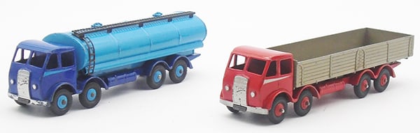 2 DINKY FODEN TRUCKS (1 of 2)