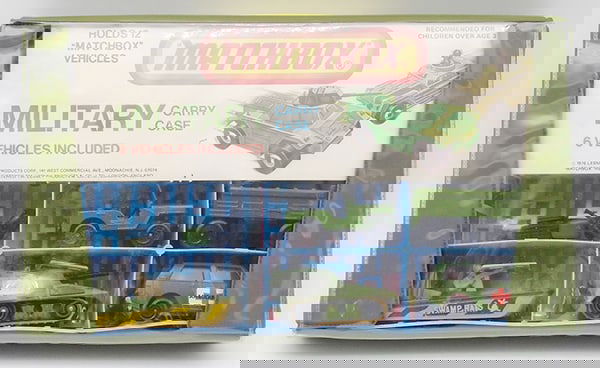 MATCHBOX MILITARY CARRY CASE (1 of 1)