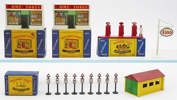 MATCHBOX ACCESSORIES (1 of 2)