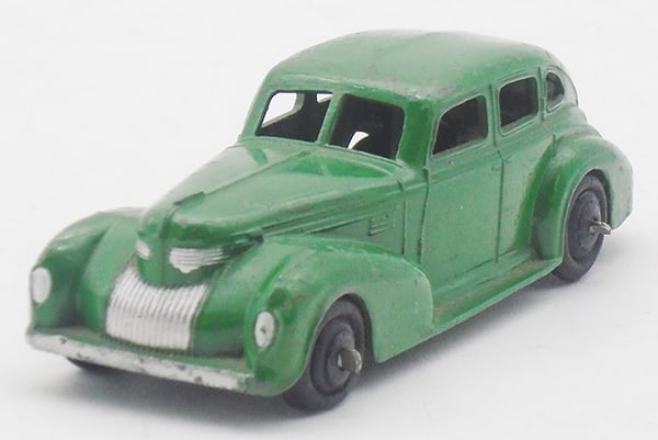 DINKY 39E CHRYSLER (1 of 2)