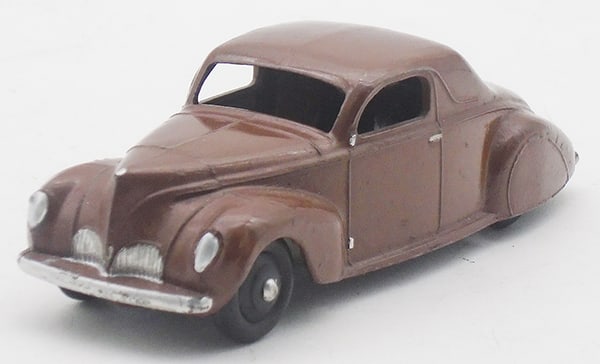 DINKY 39C LINCOLN ZEPHYR (1 of 2)