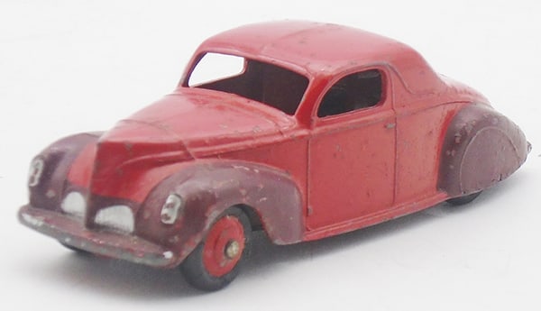 DINKY 39C LINCOLN ZEPHYR (1 of 2)