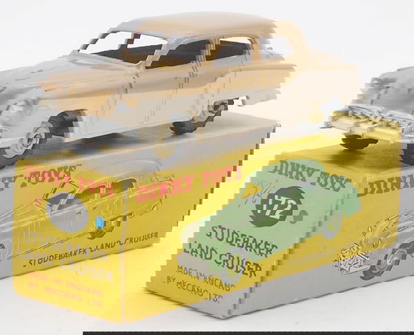 DINKY 172 STUDEBAKER LAND CRUISER (1 of 2)