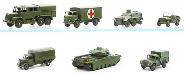 DINKY MILITARY VEHICLES (1 of 2)