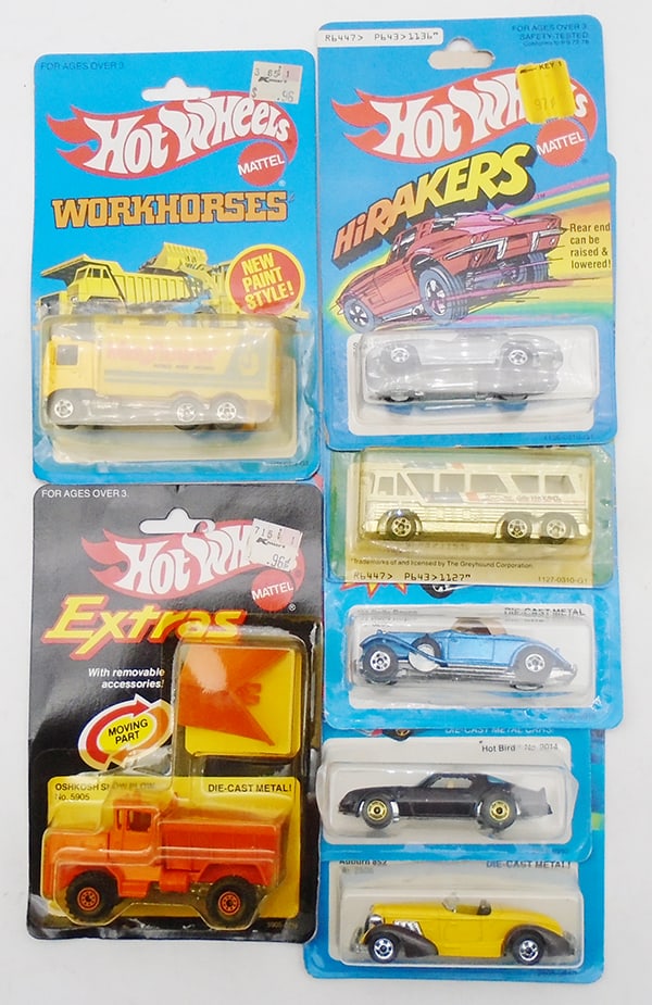 7 HOT WHEELS VEHICLES (1 of 1)