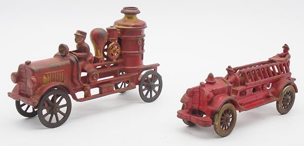 2 FIRE TRUCKS (1 of 2)