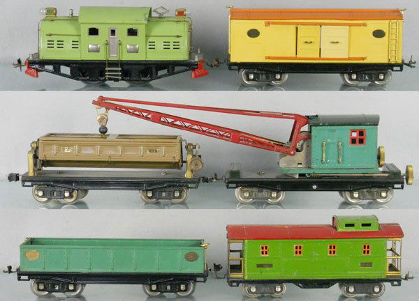 LIONEL TRAIN SET: std ga, 380E loco, missing 2 springs, 214 box car, 218 dump, paint flaking, 219 crane, 212 gondola, 517 caboose, all but crane & caboose repainted, C4-6.