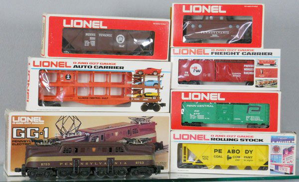 LIONEL PRR TRAIN SET: O ga, 8753 PRR GG1 w/cars 9276, 9716, 9145, 9263, 9415, 9162, orig boxes minor wear, C8-9.