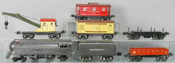 LIONEL TRAIN SET: O ga, 238E loco, 265W tender, 2652 gondola, 2660 crane, 2655 box car, 3651 operating flat, 2657 caboose, C5-6.