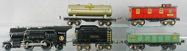 LIONEL TRAIN SET: O ga, 259E loco, 262 tender, some surface oxidation, 1677 gondola, 1680 tank, 1682 caboose, C5.