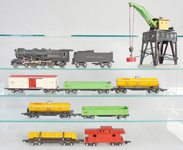 AMERICAN FLYER TRAIN SET (1 of 3)