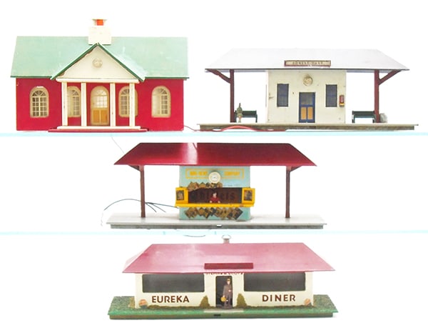 4 AMERICAN FLYER & MINI CRAFT BUILDINGS (1 of 1)