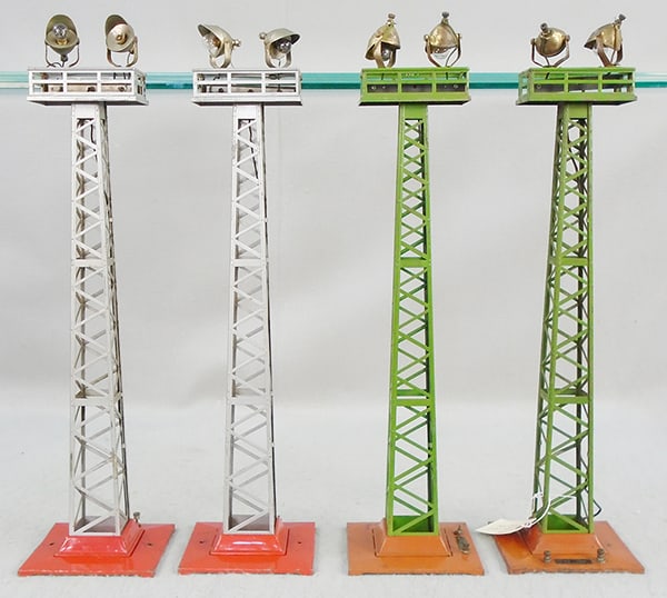 4 LIONEL 92 FLOODLIGHT TOWERS (1 of 1)