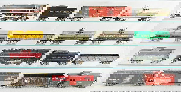 2 MARX TRAIN SETS (1 of 2)