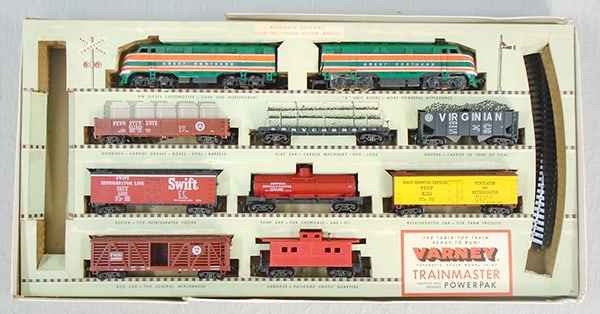 VARNEY 84-288A TRAINMASTER SET: HO ga, 2-rail, Great Northern AA set, power A has small split at back of loco, w/8 freight cars, stock car missing 1 door, w/track, orig set box & inserts minor wear, C8-9.