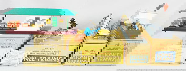 4 LIONEL ACCESSORIES