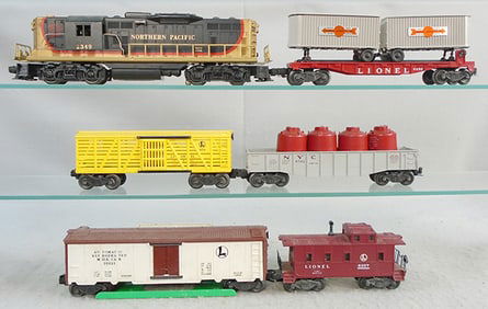 LIONEL TRAIN SET