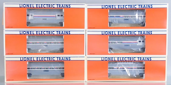 6 LIONEL AMTRAK PASSENGER CARS