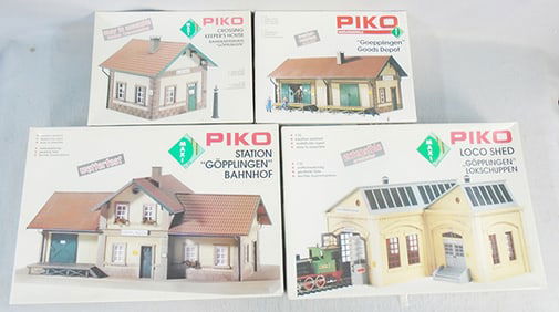 4 PIKO BUILDING SETS