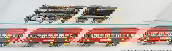LIONEL TRAIN SET