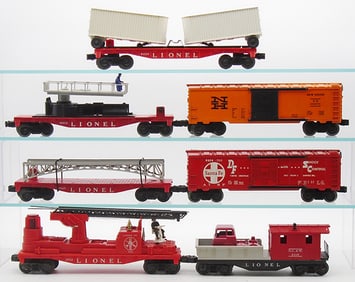 7 LIONEL FREIGHT CARS