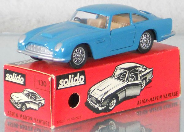 SOLIDO 130 ASTON MARTIN VANTAGE: die cast, blue, orig box, C8.