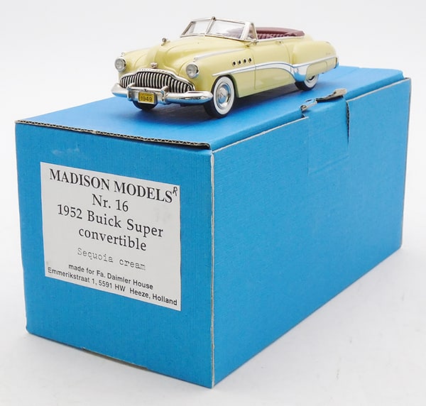 MADISON MODELS #16 1952 BUICK (1 of 2)