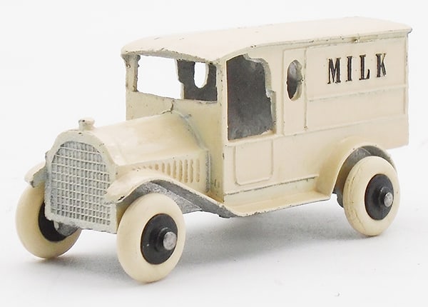 TOOTSIETOY 4630 FEDERAL MILK VAN: white w/late production white rubber tires, C8-9.
