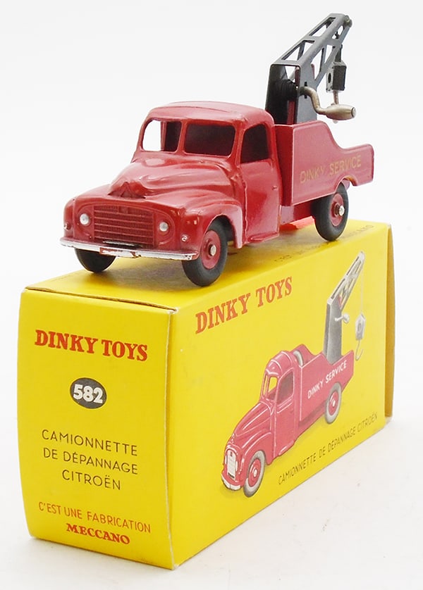 FRENCH DINKY 582 CITROEN WRECKER (1 of 2)