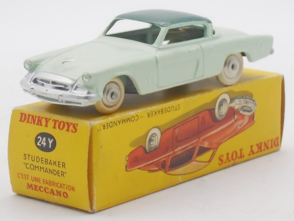 FRENCH DINKY 24Y STUDEBAKER COMMANDER (1 of 2)