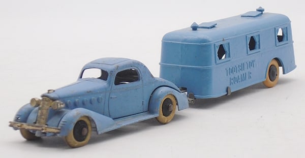 TOOTSIETOY ROAMER SET (1 of 2)