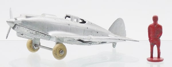 TOOTSIETOY 721 P-40 AIRPLANE: silver, wing & pilot repaired, C6-7.