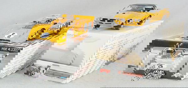 2 GMP SCALE MODEL AUTOS (1 of 3)